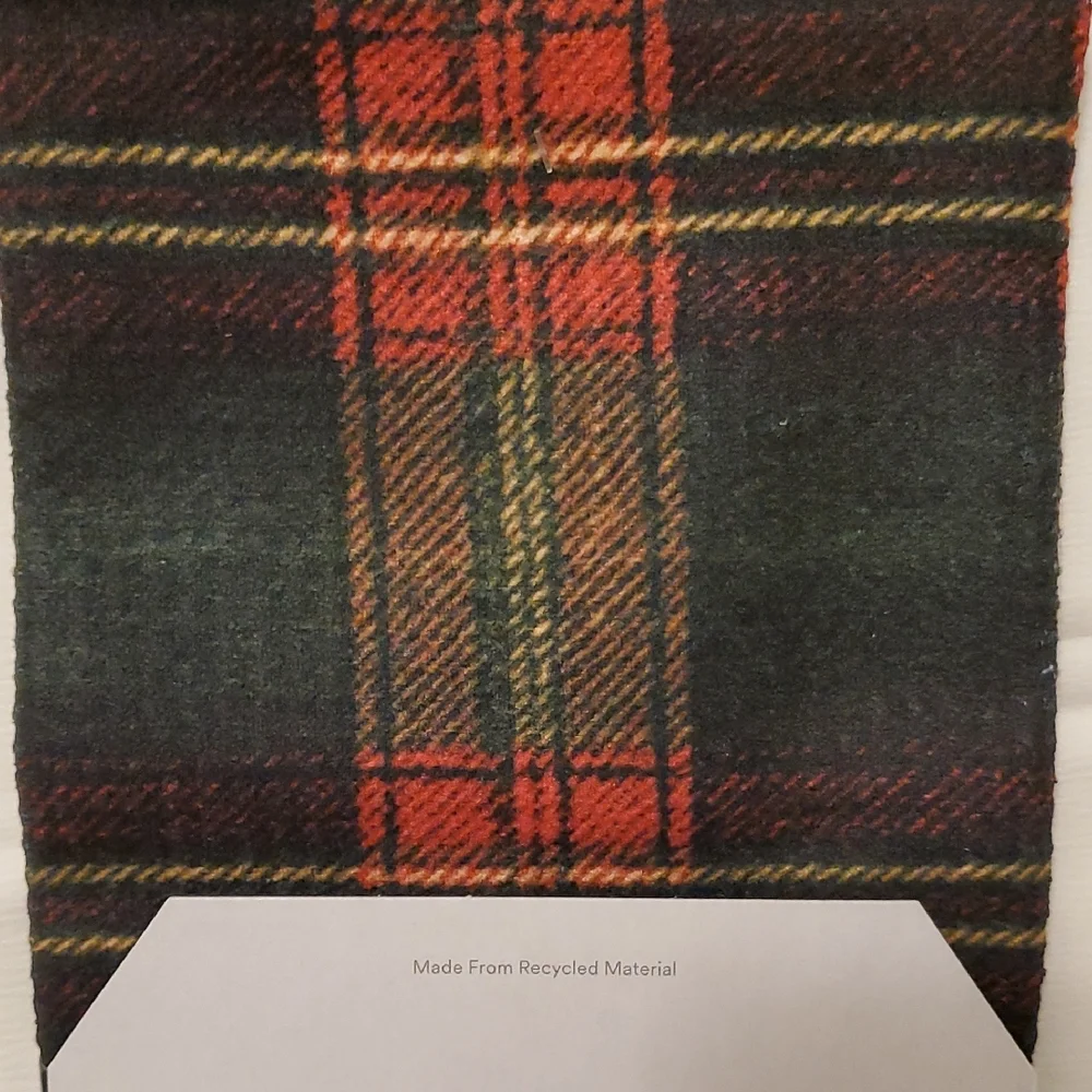 NWT Geometry Kitchen Tea Towel - Plaid Design - 18 in X 30 in